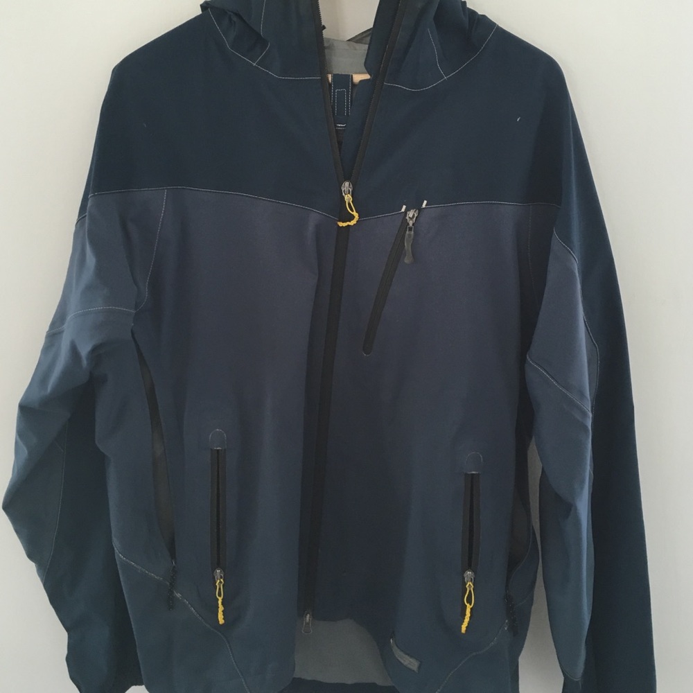 Men’s REI hardshell jacket